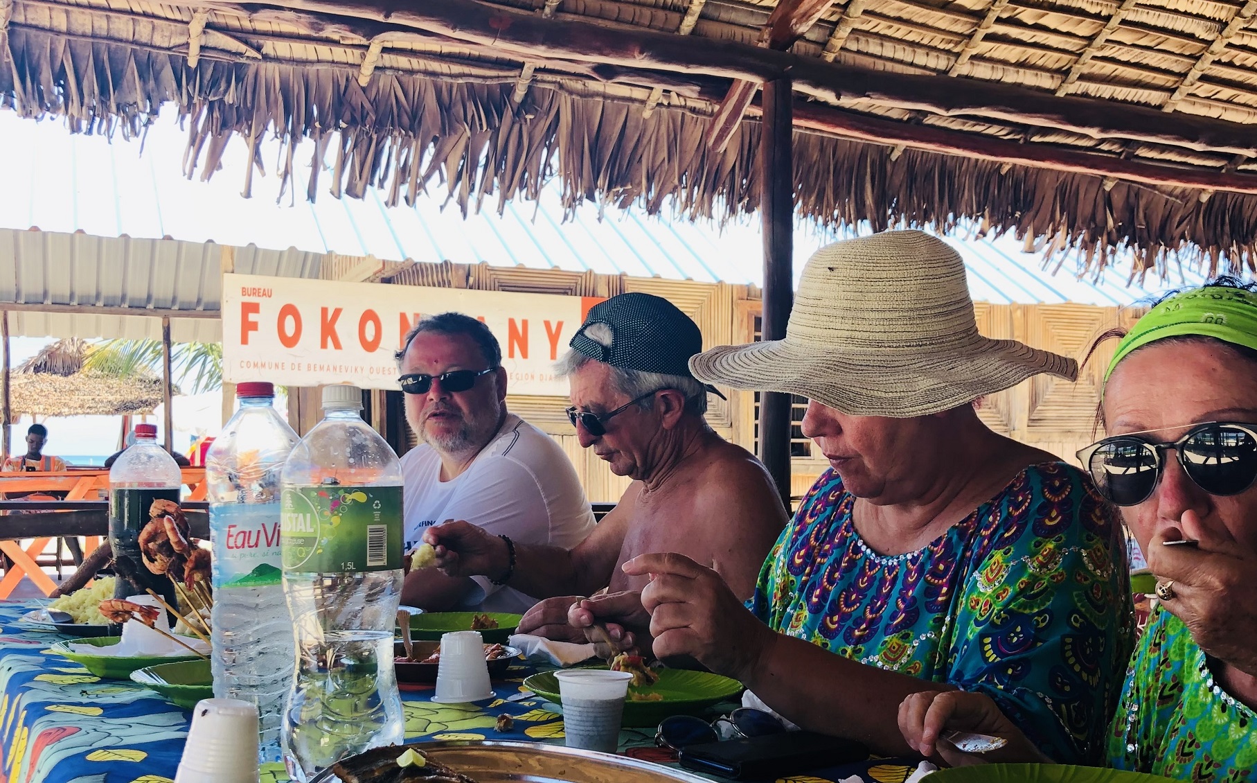 Posiłki na Nosy Iranja